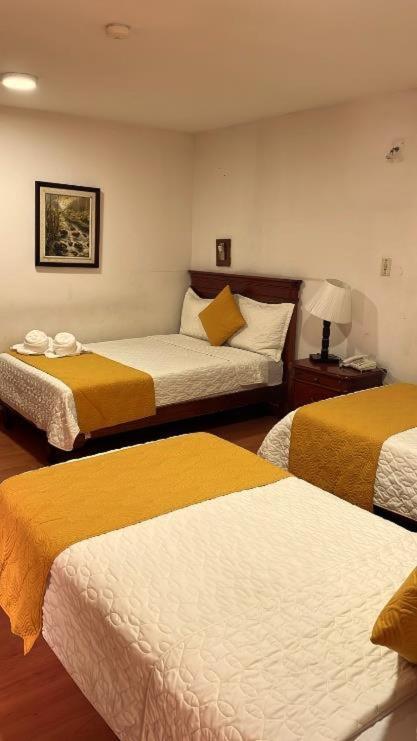 Hotel Coronel Cuenca Eksteriør bilde